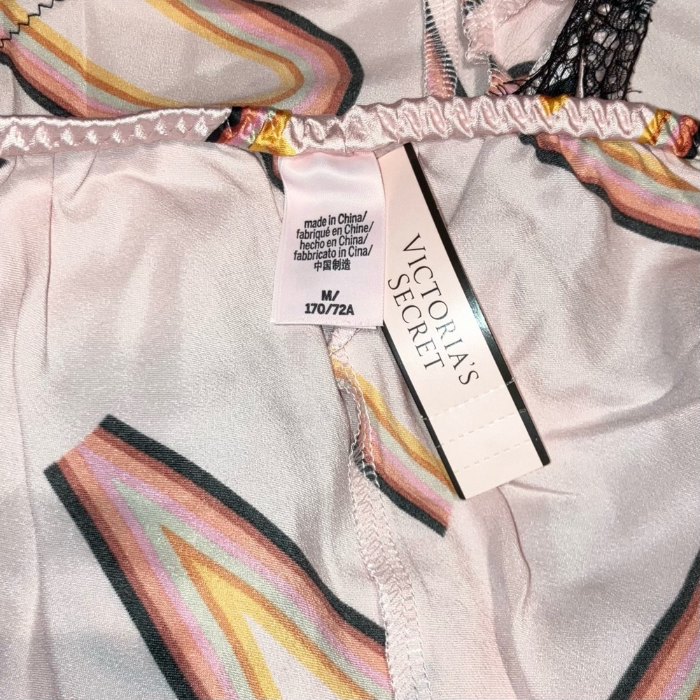 *3 for $30!* Victoria Secret Pink Satin Love Letters Pajama Sleep Shorts ONLY M - Picture 7 of 8